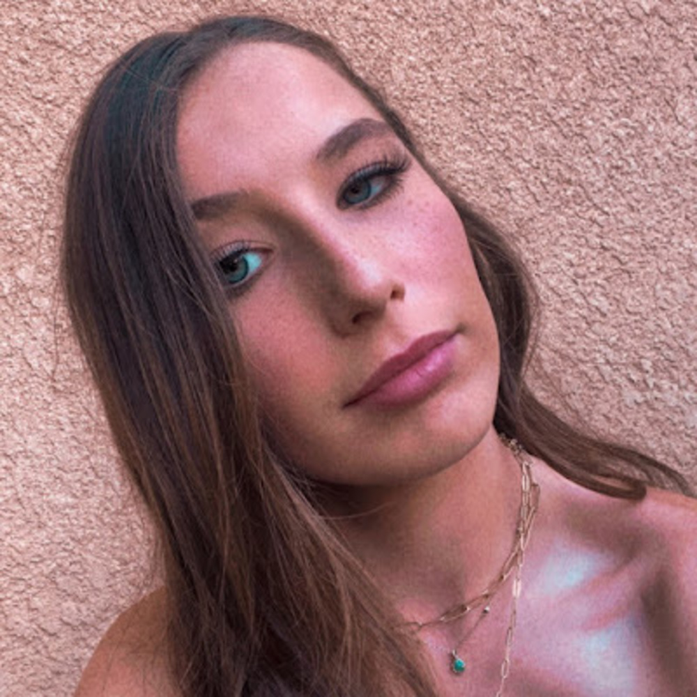 Meet your Posher, Tessa